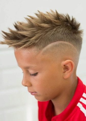 Стрижка «андеркат» (45 фото): особливості укладання жіночих зачісок, дитячі стрижки на короткі і довгі волосся