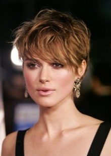 Стрижка «аврора» на коротке волосся (36 фото): особливості жіночої зачіски. Йде вона дівчат з кучерявими волоссям?