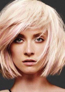 Стрижка боб з чубчиком на середні волосся (фото 52): зачіска з косою чубчиком 2020, багатошарові і подовжені стрижки, особливості інших видів