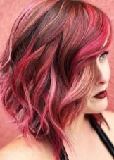 Стрижка дебют на середні волосся (36 фото): особливості техніки, укладання жіночої зачіски. Як зробити стрижку, надає обсяг?