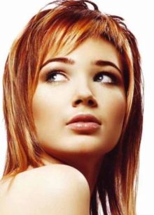 Стрижка дебют з чубчиком на середні і короткі волосся (28 фото): особливості створення зачісок, тонкощі укладання