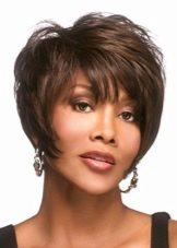 Стрижка дебют з чубчиком на середні і короткі волосся (28 фото): особливості створення зачісок, тонкощі укладання