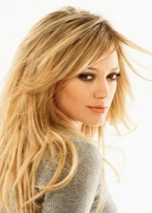 Стрижка драбинка на довге волосся (фото 52): жіноча зачіска на дуже довге волосся, драбинка по всій голові на прямі і хвилясті волосся, вид ззаду і спереду