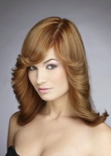 Стрижка драбинка на довге волосся (фото 52): жіноча зачіска на дуже довге волосся, драбинка по всій голові на прямі і хвилясті волосся, вид ззаду і спереду