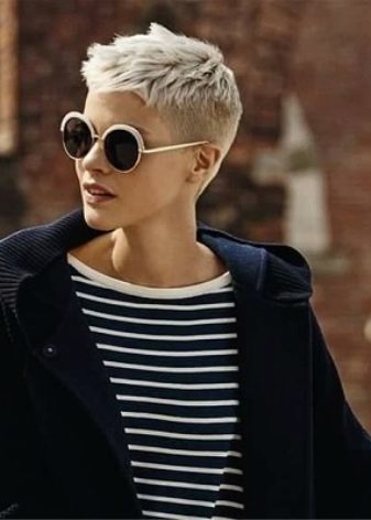 Стрижка гарсон (57 фото): жіночі зачіски на середні, довгі і короткі волосся, подовжені варіанти для жінок