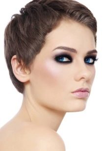 Стрижка гарсон (57 фото): жіночі зачіски на середні, довгі і короткі волосся, подовжені варіанти для жінок