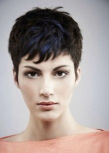 Стрижка гарсон (57 фото): жіночі зачіски на середні, довгі і короткі волосся, подовжені варіанти для жінок