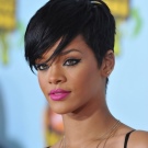 Стрижка гарсон (57 фото): жіночі зачіски на середні, довгі і короткі волосся, подовжені варіанти для жінок