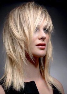 Стрижка каскад будинку (86 фото): схема каскадної стрижки. Як підстригти її самій собі? Технологія виконання в домашніх умовах