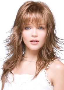 Стрижка каскад будинку (86 фото): схема каскадної стрижки. Як підстригти її самій собі? Технологія виконання в домашніх умовах