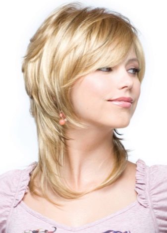 Стрижка каскад будинку (86 фото): схема каскадної стрижки. Як підстригти її самій собі? Технологія виконання в домашніх умовах