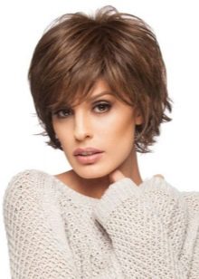 Стрижка каскад будинку (86 фото): схема каскадної стрижки. Як підстригти її самій собі? Технологія виконання в домашніх умовах