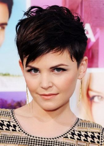 Стрижка «піксі» для круглого особи (42 фото): коротка зачіска «боб» на тонкі волосся, варіанти-2020 на середню довжину