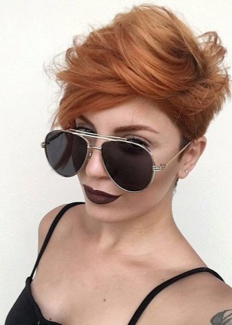 Стрижка «піксі» для круглого особи (42 фото): коротка зачіска «боб» на тонкі волосся, варіанти-2020 на середню довжину