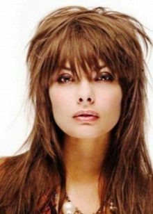 Стрижка шапочка на довге волосся (35 фото): особливості подовженою жіночої зачіски-шапки з чубком і без неї, підбір стрижки із збереженням довжини