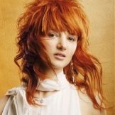 Стрижка шапочка на довге волосся (35 фото): особливості подовженою жіночої зачіски-шапки з чубком і без неї, підбір стрижки із збереженням довжини