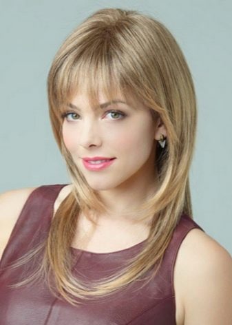 Стрижка шапочка на середні волосся (60 фото): жіноча зачіска шапочка з подовженням на хвилясте, кучеряве і прямі волосся