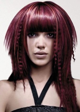 Стрижка шапочка на середні волосся (60 фото): жіноча зачіска шапочка з подовженням на хвилясте, кучеряве і прямі волосся