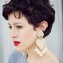 Стрижка шеггі (76 фото): особливості зачіски. Як її укладати в домашніх умовах? Стрижка на прямі і хвилясті волосся