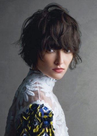 Стрижка шеггі (76 фото): особливості зачіски. Як її укладати в домашніх умовах? Стрижка на прямі і хвилясті волосся