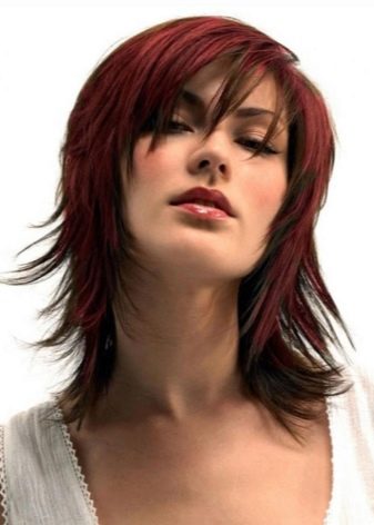 Стрижка шеггі (76 фото): особливості зачіски. Як її укладати в домашніх умовах? Стрижка на прямі і хвилясті волосся