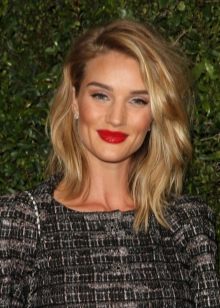 Стрижка шеггі (76 фото): особливості зачіски. Як її укладати в домашніх умовах? Стрижка на прямі і хвилясті волосся