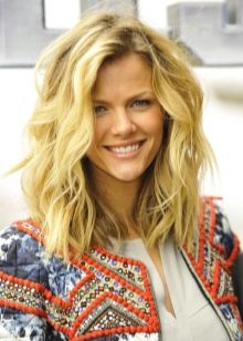 Стрижка шеггі (76 фото): особливості зачіски. Як її укладати в домашніх умовах? Стрижка на прямі і хвилясті волосся