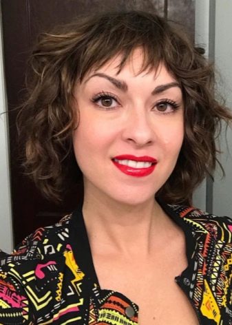 Стрижка шеггі (76 фото): особливості зачіски. Як її укладати в домашніх умовах? Стрижка на прямі і хвилясті волосся