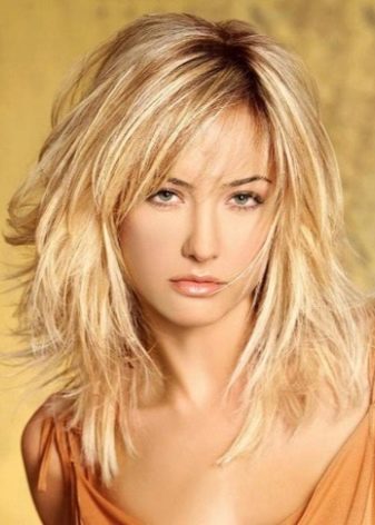 Стрижка «італійка» (51 фото): італійська жіноча зачіска на довге волосся, ідеї для жінок з чубком. Кому підходить «итальяночка»? Техніка виконання