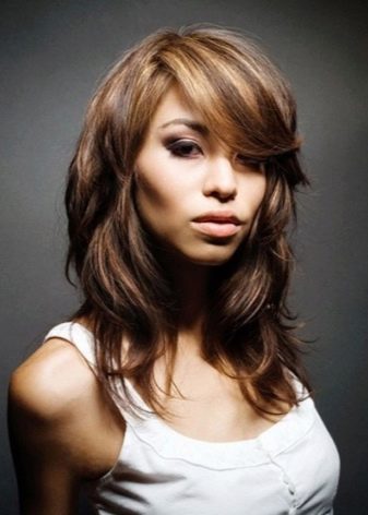 Стрижка «італійка» (51 фото): італійська жіноча зачіска на довге волосся, ідеї для жінок з чубком. Кому підходить «итальяночка»? Техніка виконання