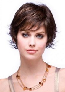 Стрижка «італійка» на коротке волосся (28 фото): італійська жіноча зачіска з чубком і без неї, техніка виконання стрижки для дівчат з тонкими, кучерявими і прямими волоссям