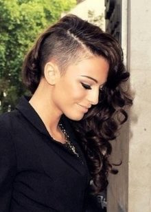 Стрижка «треш»: особливості зачісок для жінок з короткими і довгими волоссям. Як укладати стрижку дівчини з волоссям середньої довжини?