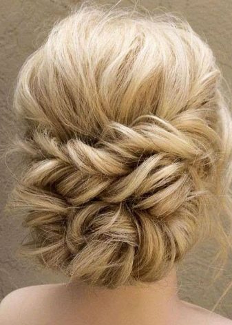 Стрижки дебют (52 фото): жіночі зачіски на довге і коротке волосся, тонкощі техніки їх виконання. Як виглядають стрижка на хвилястих волоссі?