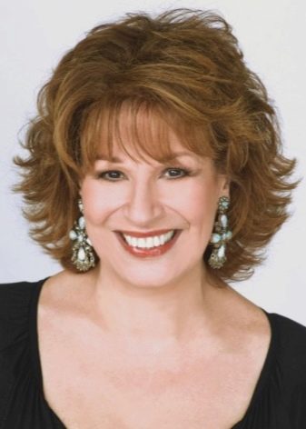 Стрижки дебют (52 фото): жіночі зачіски на довге і коротке волосся, тонкощі техніки їх виконання. Як виглядають стрижка на хвилястих волоссі?