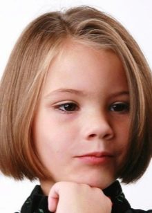 Стрижки для дівчаток (73 фото): як підстригти дівчинку вдома? Оригінальні дитячі модні стрижки на довгі і середні волосся