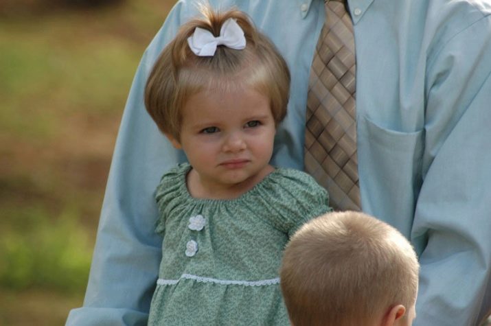 Стрижки для дівчаток (73 фото): як підстригти дівчинку вдома? Оригінальні дитячі модні стрижки на довгі і середні волосся