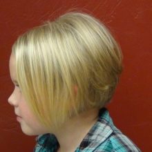 Стрижки для дівчаток (73 фото): як підстригти дівчинку вдома? Оригінальні дитячі модні стрижки на довгі і середні волосся