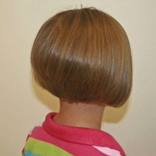 Стрижки для дівчаток (73 фото): як підстригти дівчинку вдома? Оригінальні дитячі модні стрижки на довгі і середні волосся