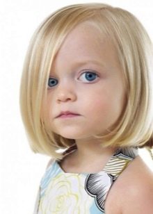 Стрижки для дівчаток (73 фото): як підстригти дівчинку вдома? Оригінальні дитячі модні стрижки на довгі і середні волосся