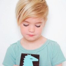 Стрижки для дівчаток (73 фото): як підстригти дівчинку вдома? Оригінальні дитячі модні стрижки на довгі і середні волосся