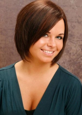 Стрижки для повних жінок (67 фото): обираємо модні зачіски для повних дівчат за типом особи. Які стрижки підходять на середні і довгі волосся?