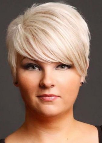 Стрижки для повних жінок (67 фото): обираємо модні зачіски для повних дівчат за типом особи. Які стрижки підходять на середні і довгі волосся?