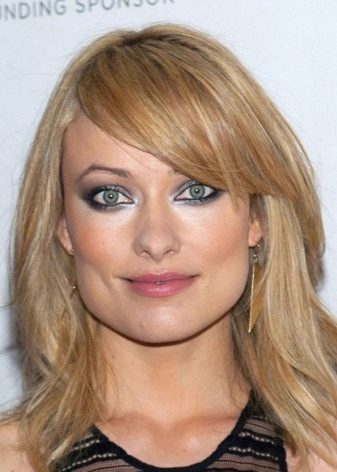 Стрижки для повних жінок (67 фото): обираємо модні зачіски для повних дівчат за типом особи. Які стрижки підходять на середні і довгі волосся?