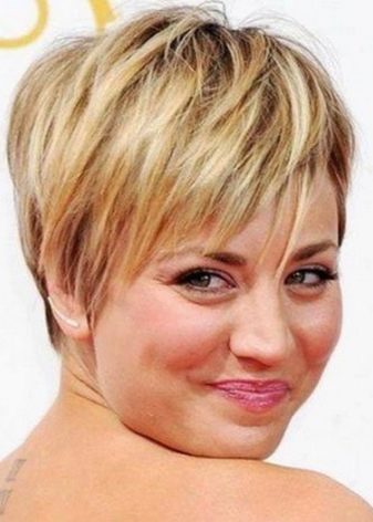 Стрижки для повних жінок (67 фото): обираємо модні зачіски для повних дівчат за типом особи. Які стрижки підходять на середні і довгі волосся?