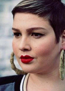 Стрижки для повних жінок (67 фото): обираємо модні зачіски для повних дівчат за типом особи. Які стрижки підходять на середні і довгі волосся?