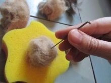 Сухе валяння (34 фото): техніка фильцевания з вовни, валяння на трикотажі і інші варіанти. Вибір машинки