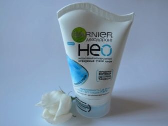 Сухий дезодорант (18 фото): як виглядає антиперспірант для жінок? Як їм правильно користуватися?