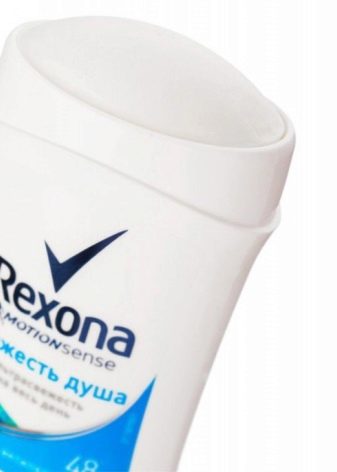 Сухий дезодорант (18 фото): як виглядає антиперспірант для жінок? Як їм правильно користуватися?