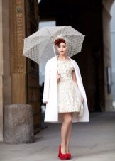 Сукня під червоні туфлі (63 фото): червона сукня з червоними туфлями, які туфлі підійдуть до червоного плаття, які кольори краще поєднуються