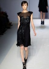 Сукня з ботильйонами (54 фото): як вибрати ботильйони під сукню, можна їх носити з короткими фасонами і з вечірніми сукнями